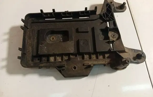 Seat Altea Battery box tray 1K0915333C