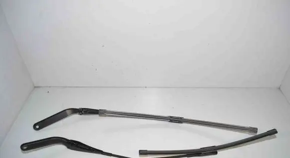BMW X1 E84 Headlight wiper blade set 2990029 2990028 61612990029