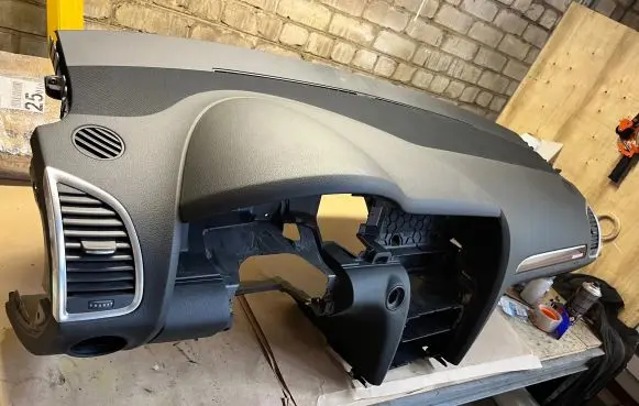Audi Q7 4L Dashboard 4L1857041N 40008027 MJS4698885F