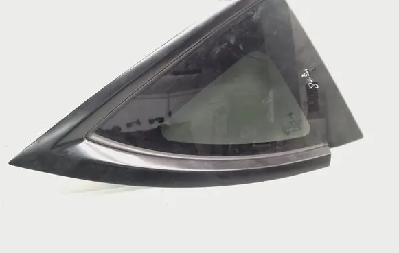 Tesla Model Y Rear side window 160080900a