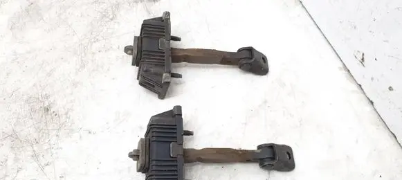Toyota Avensis T250 Front door check strap stopper 