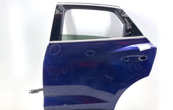 Audi Q3 F3 Rear door LX5H