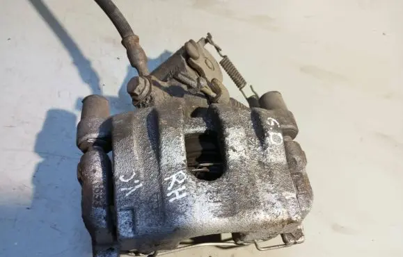 Opel Vectra C Rear brake caliper