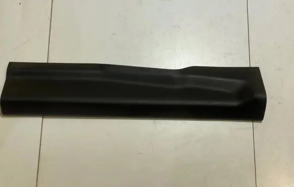 Ford Mustang VI Front sill trim cover FR3B6313200AEW