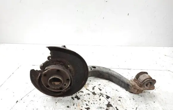 Rear wheel hub spindle/knuckle