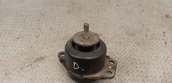 Saab 9-5 Engine mount bracket 
