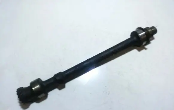 Volkswagen PASSAT B3 Camshaft 055115019B