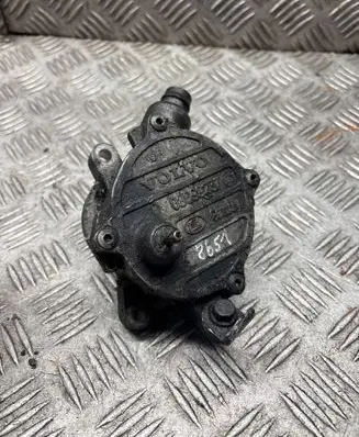 Volvo XC70 Vacuum pump 08699237