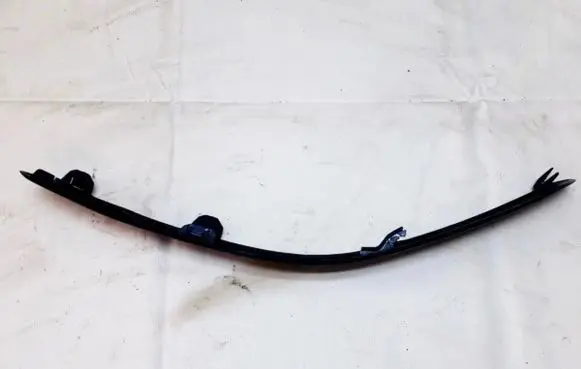 Toyota Avensis T220 Front bumper splitter molding