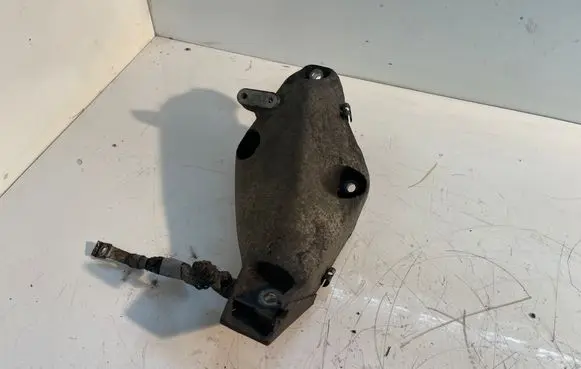 BMW X6 E71 Engine mounting bracket 2211678748901 6787489
