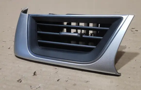 Renault Captur II Dashboard trim 687612675R