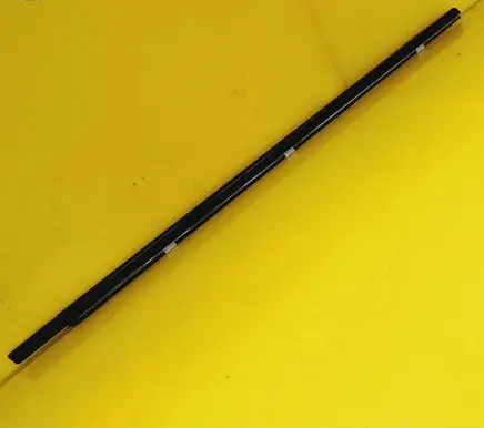 Front door glass trim molding