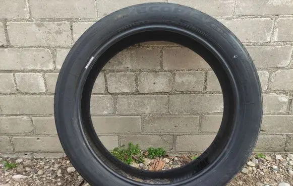 BMW i3 R20 summer tire 
