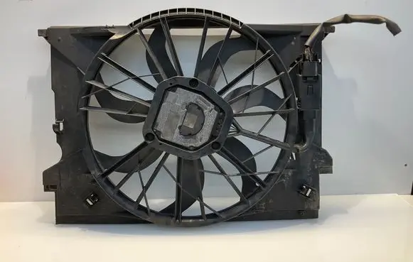 Mercedes-Benz E W211 Electric radiator cooling fan A2115001693 A2115050555 2115050555