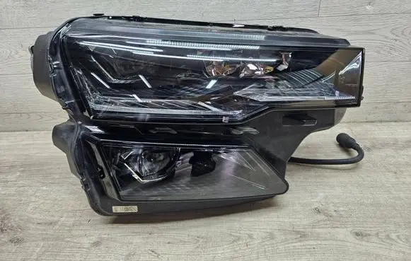 Skoda Karoq Headlight/headlamp 57B941036