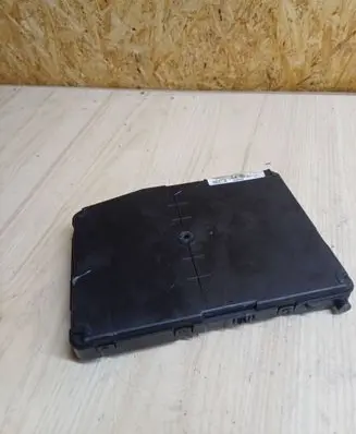 Renault Megane II Comfort/convenience module 8200305576 S118400300 03028