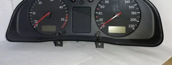 Volkswagen PASSAT B5 Speedometer (instrument cluster) 3B0919881N 110008794