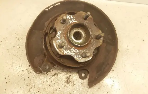 Nissan Qashqai Rear wheel hub spindle/knuckle 