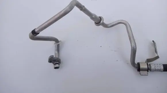 Infiniti G35 Air conditioning (A/C) pipe/hose