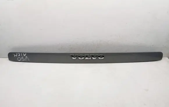 Volvo V50 Trunk door license plate light bar 34244