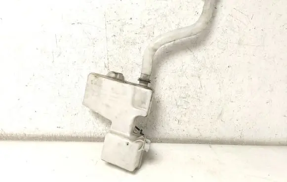 Opel Vivaro Windshield washer fluid reservoir/tank 289105773R