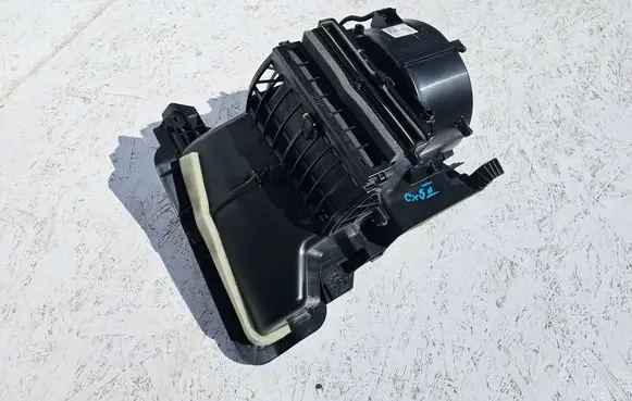 Mazda CX-5 II Interior heater climate box assembly KB8B29BU