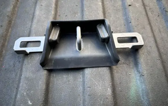 Volvo V60 Trunk lock loop 31455915 9402N3319