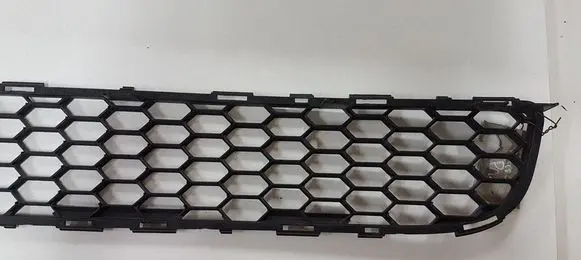 Toyota Corolla Verso AR10 Front grill 531120F0