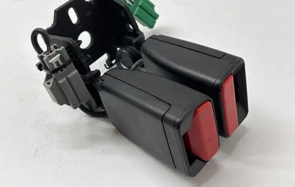 Volvo S60 Middle seatbelt buckle (rear) 31462760 S8SCD 2019041105