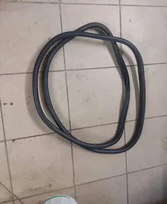 KIA Sorento Rear door rubber seal (on body) 