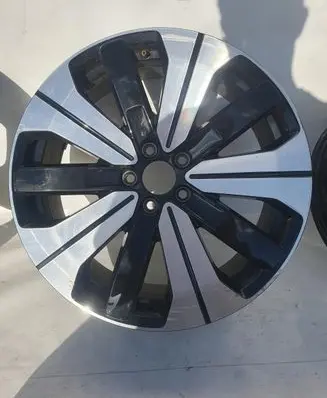 Volvo XC40 R19 alloy rim 