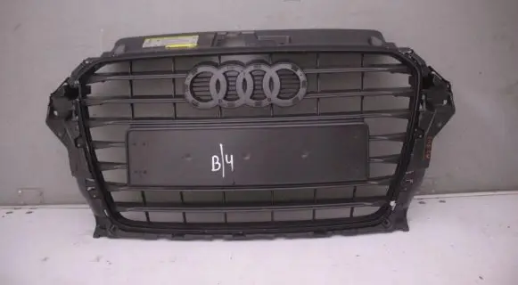 Audi A3 S3 8V Front bumper upper radiator grill 4k4h