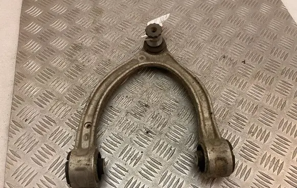 Mercedes-Benz C W205 Front upper control arm/wishbone 
