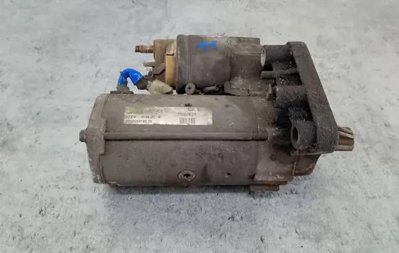 Peugeot 308 Starter motor 9662854180