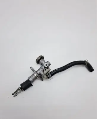 Nissan Navara D40 Clutch master cylinder