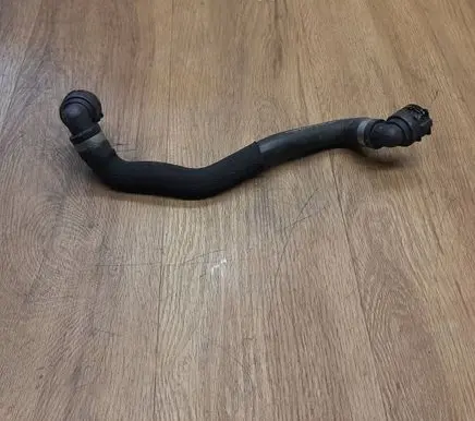 Mercedes-Benz GLC X253 C253 Engine coolant pipe/hose A2135017400