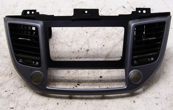 Hyundai Tucson TL Dashboard air vent grill cover trim 84740-D7800