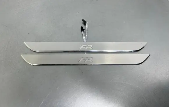 Seat Leon IV Front sill trim cover 5FA947417A