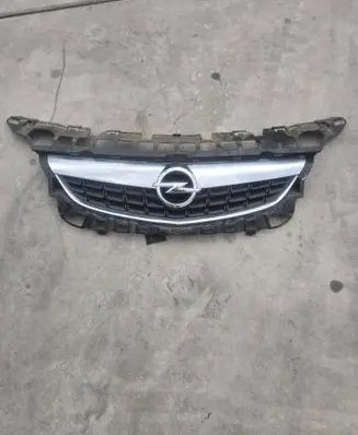 Opel Astra J Front bumper upper radiator grill 13266577