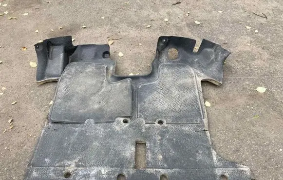 Renault Trafic II (X83) Interior carpet 93863132 93858758