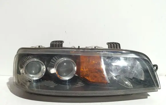 Fiat Punto (188) Headlight/headlamp 89100956