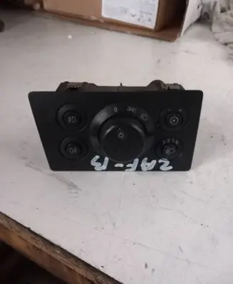 Opel Zafira B Light switch