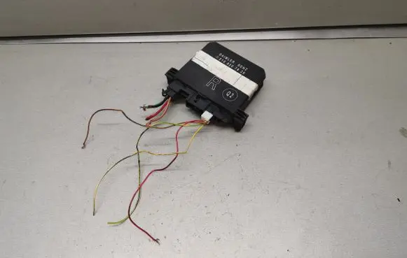 Mercedes-Benz E W210 Door control unit/module 2108207826