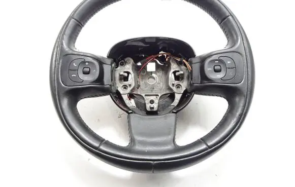 Fiat 500L Steering wheel r3v