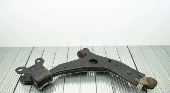 Ford Kuga II Front lower control arm/wishbone CV613A262AAA
