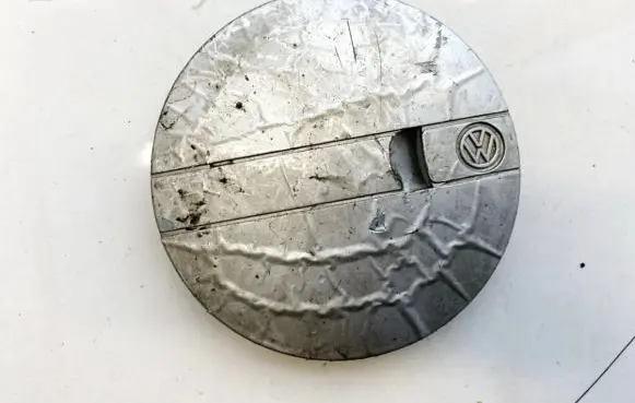 Volkswagen Golf III Original wheel cap 191601149