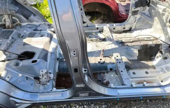Mitsubishi Outlander Pillar (middle) 