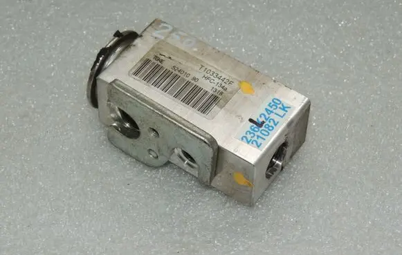 Renault Trafic III (X82) Air conditioning (A/C) expansion valve 922700044R 95517548
