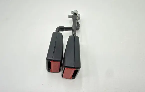 Mercedes-Benz S W221 Rear seatbelt buckle A2218600269