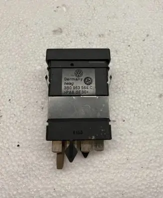 Volkswagen PASSAT B5 Seat heating switch 3B0963564C